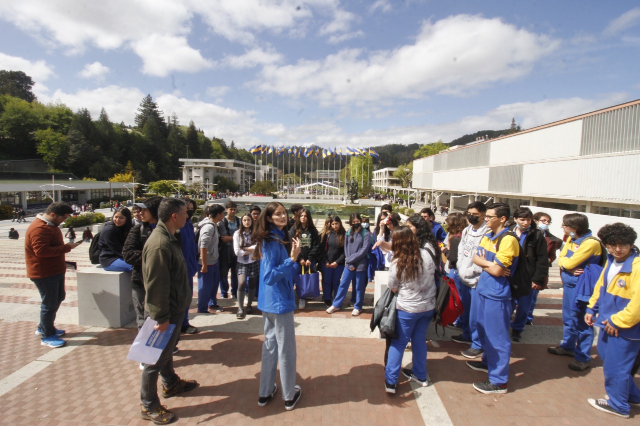 Más de 6 mil estudiantes visitan la UdeC en primera jornada de Feria ...