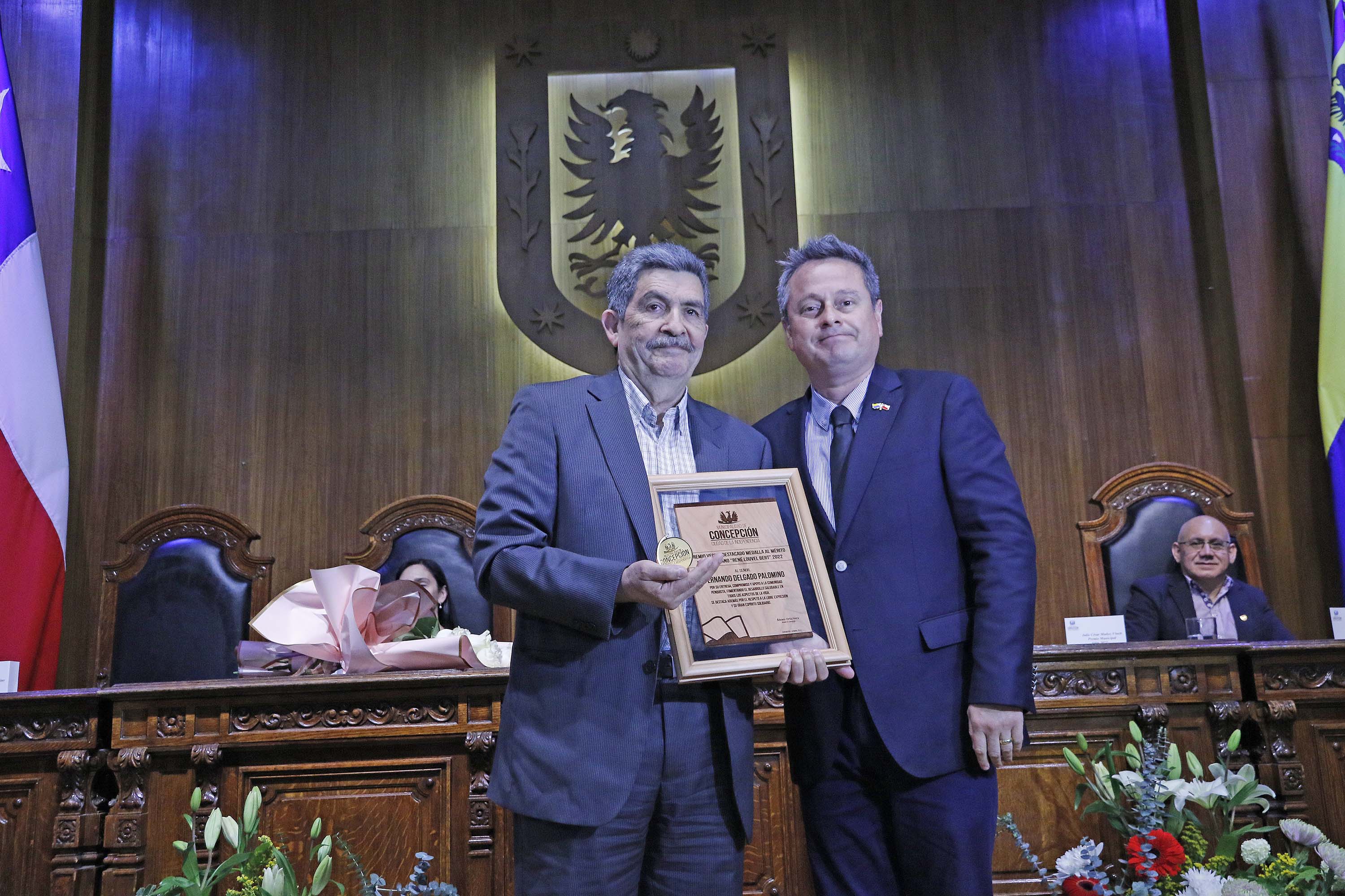 Concepción Entrega Premios Municipales Y Vecino Destacado 2022