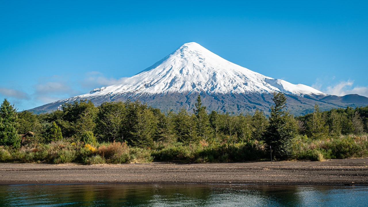 Tras actividad en el Villarrica: ¿Cuál es el estado de los volcanes de la Región del Biobío?