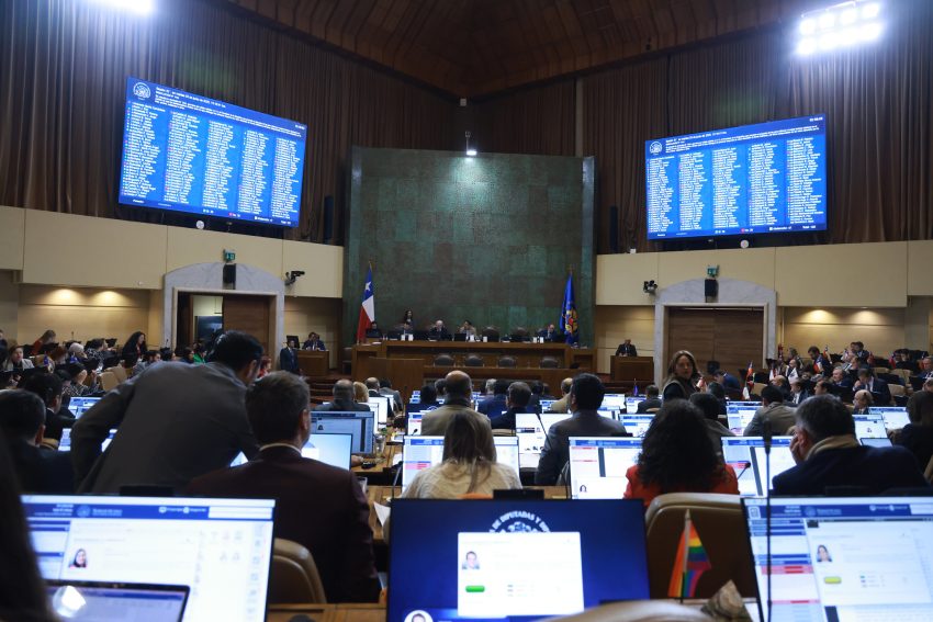 Proyecto de ley que busca regular el uso adulto del cannabis reingresa ...